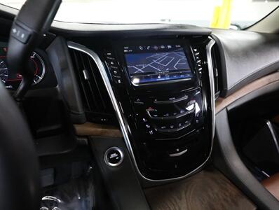 2019 Cadillac Escalade ESV Premium Luxury 4WD   - Photo 39 - Addison, IL 60101