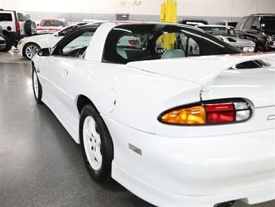1997 Chevrolet Camaro Z28   - Photo 21 - Addison, IL 60101