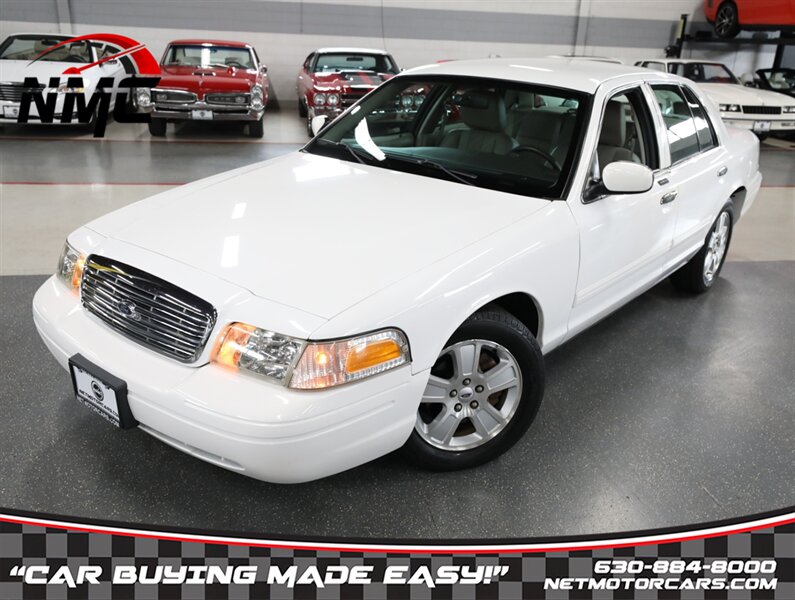 2011 Ford Crown Victoria LX  