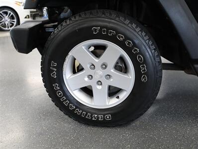 2010 Jeep Wrangler Sport 4X4   - Photo 35 - Addison, IL 60101