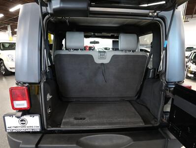 2010 Jeep Wrangler Sport 4X4   - Photo 19 - Addison, IL 60101