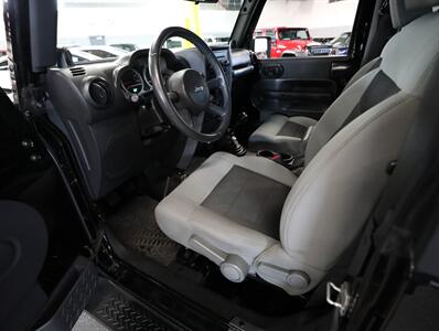 2010 Jeep Wrangler Sport 4X4   - Photo 22 - Addison, IL 60101