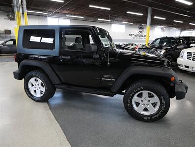 2010 Jeep Wrangler Sport 4X4   - Photo 8 - Addison, IL 60101