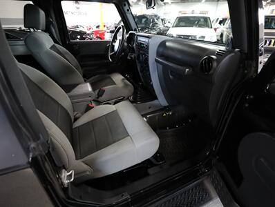 2010 Jeep Wrangler Sport 4X4   - Photo 16 - Addison, IL 60101