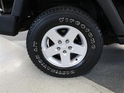 2010 Jeep Wrangler Sport 4X4   - Photo 37 - Addison, IL 60101