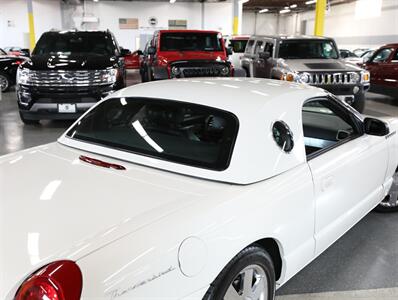 2002 Ford Thunderbird Deluxe   - Photo 35 - Addison, IL 60101