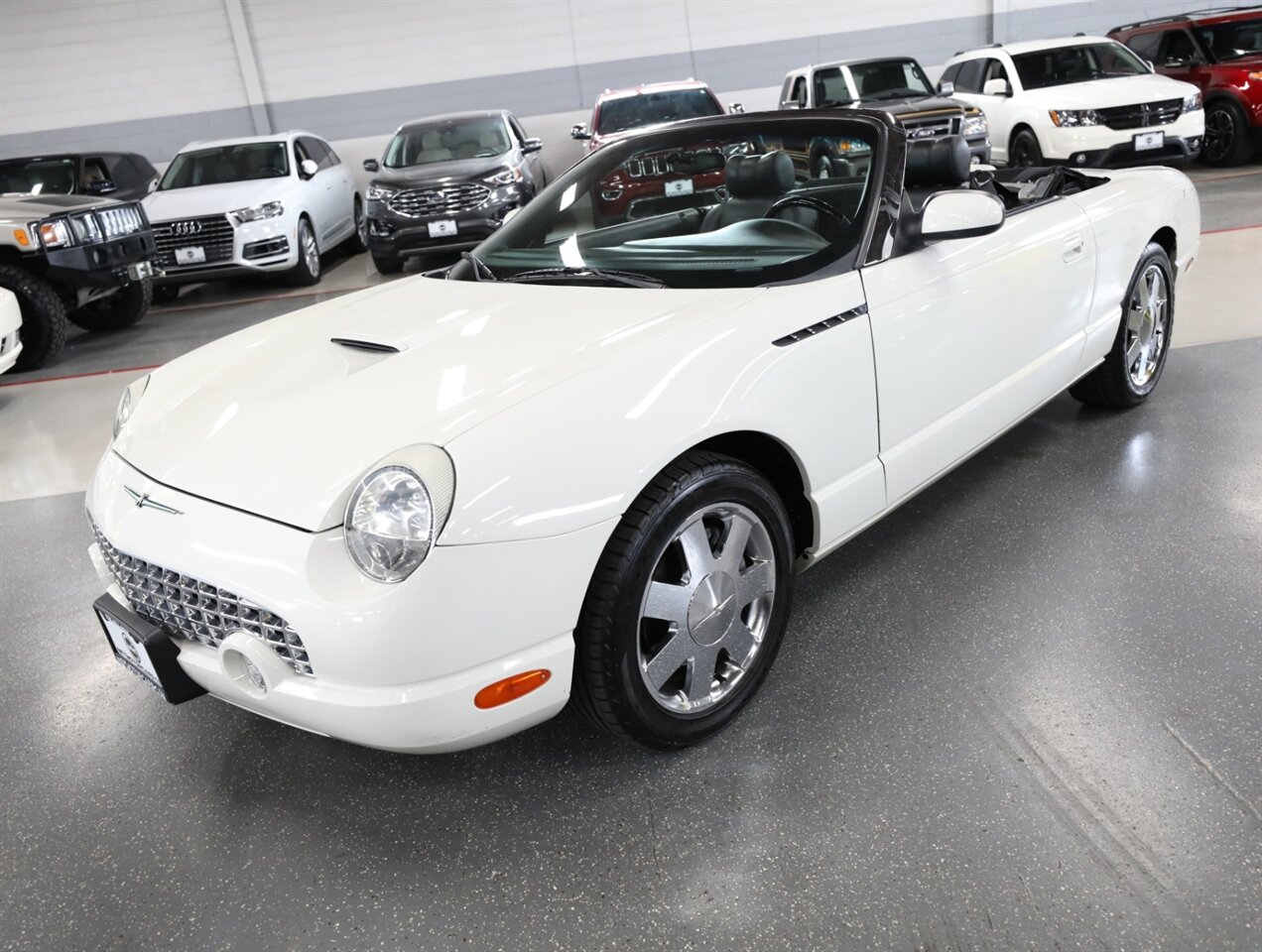 2002 Ford Thunderbird Deluxe - Photo 4 - Addison, IL 60101