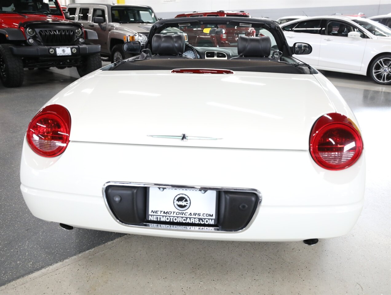 2002 Ford Thunderbird Deluxe - Photo 12 - Addison, IL 60101