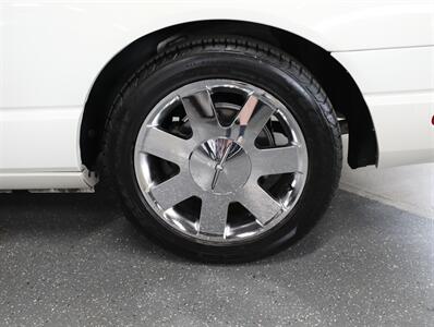 2002 Ford Thunderbird Deluxe   - Photo 42 - Addison, IL 60101