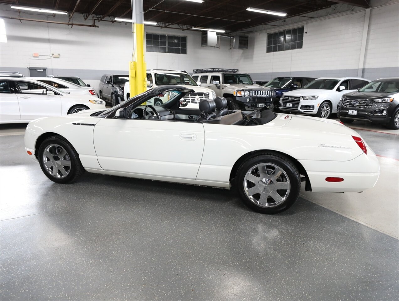 2002 Ford Thunderbird Deluxe - Photo 17 - Addison, IL 60101