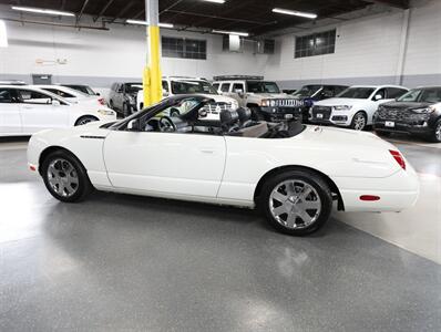 2002 Ford Thunderbird Deluxe   - Photo 17 - Addison, IL 60101