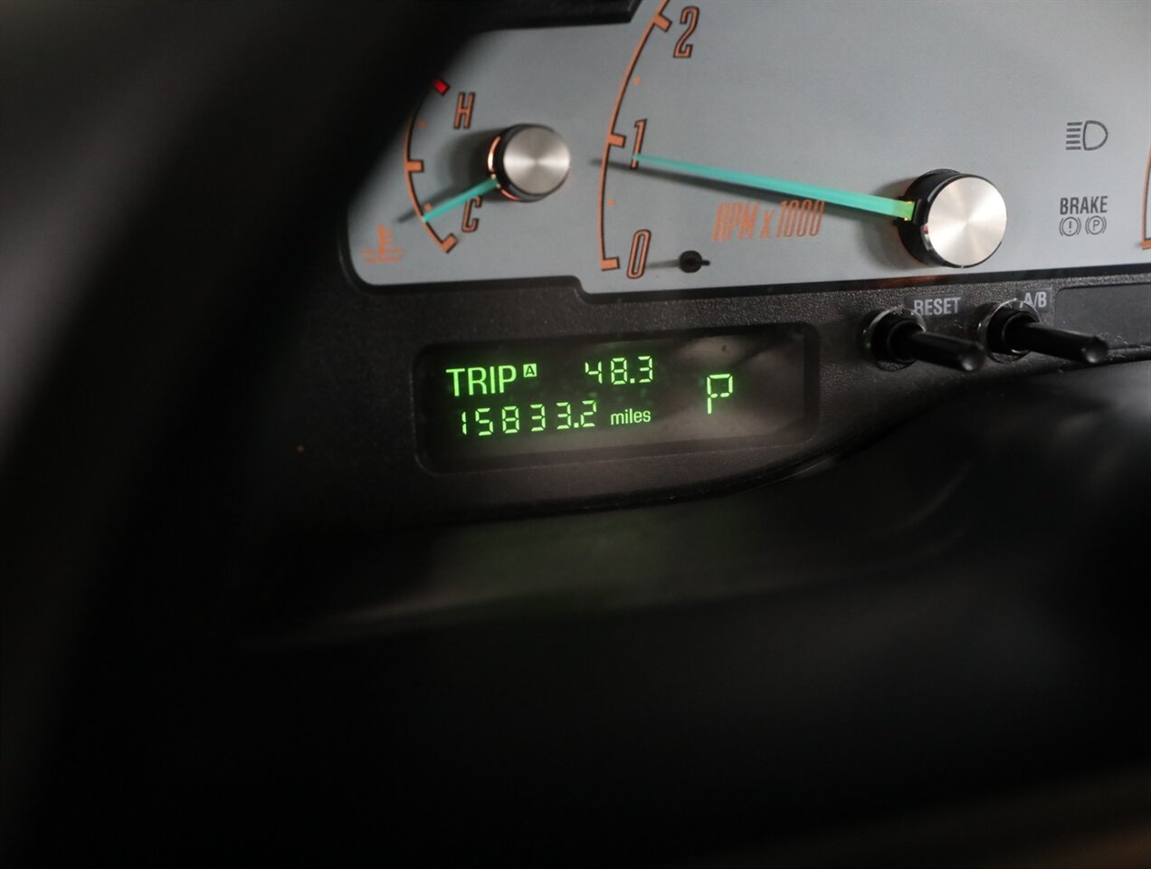 2002 Ford Thunderbird Deluxe - Photo 31 - Addison, IL 60101