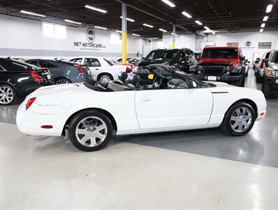 2002 Ford Thunderbird Deluxe   - Photo 9 - Addison, IL 60101