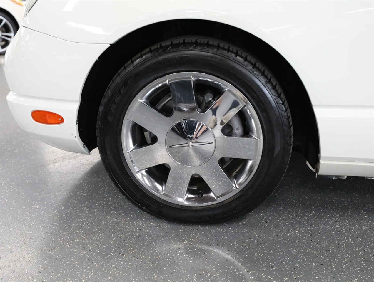2002 Ford Thunderbird Deluxe - Photo 43 - Addison, IL 60101