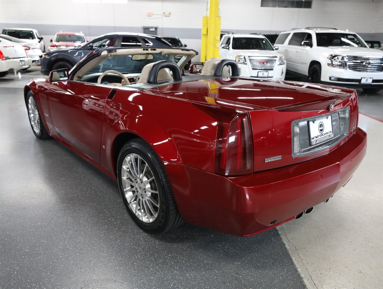 2008 Cadillac XLR Platinum Edition - Photo 14 - Addison, IL 60101