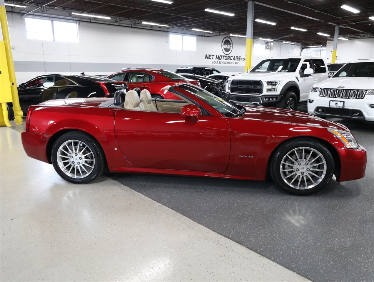 2008 Cadillac XLR Platinum Edition - Photo 9 - Addison, IL 60101