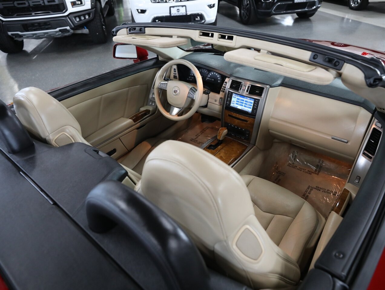 2008 Cadillac XLR Platinum Edition - Photo 17 - Addison, IL 60101