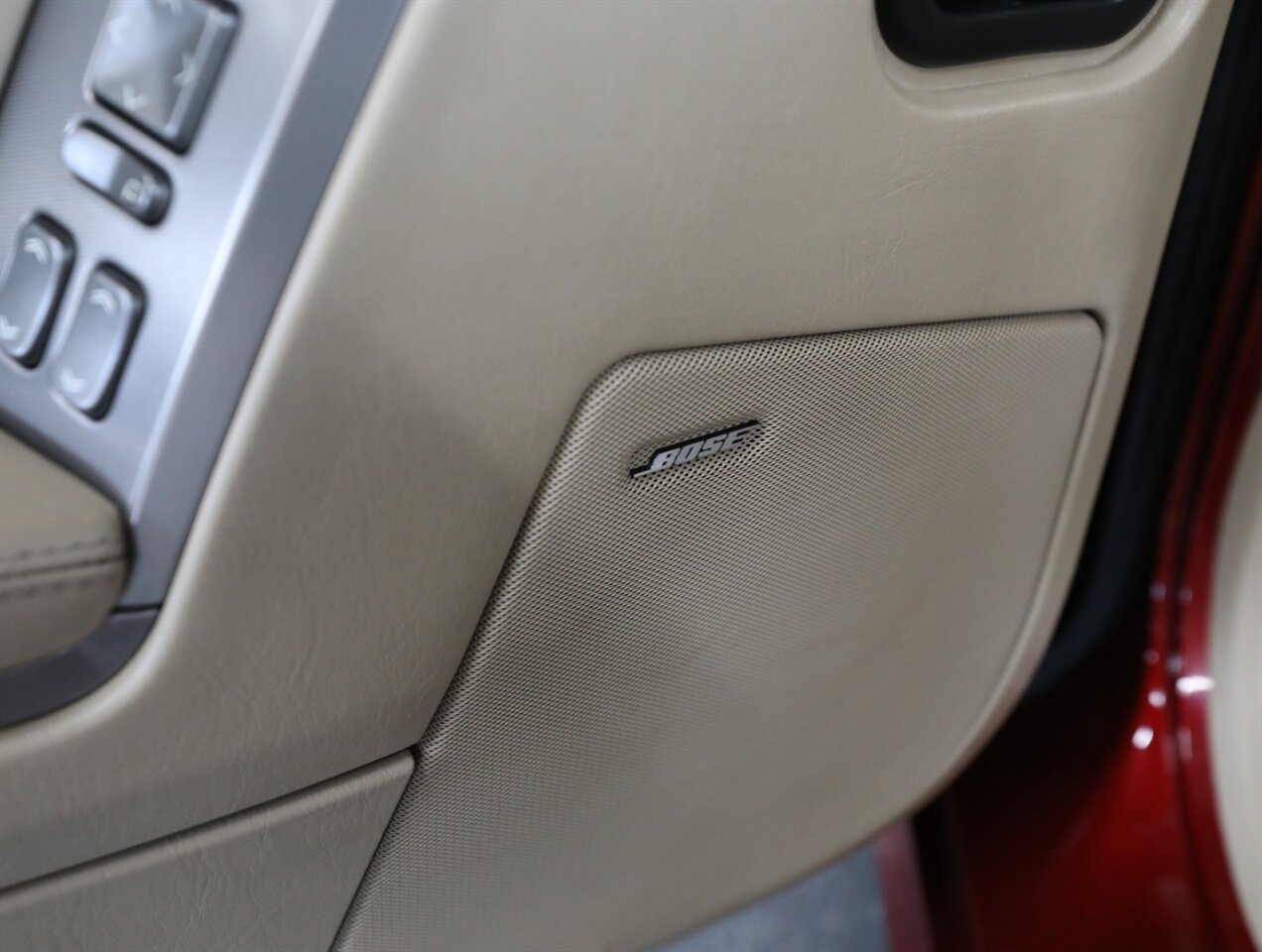 2008 Cadillac XLR Platinum Edition - Photo 24 - Addison, IL 60101