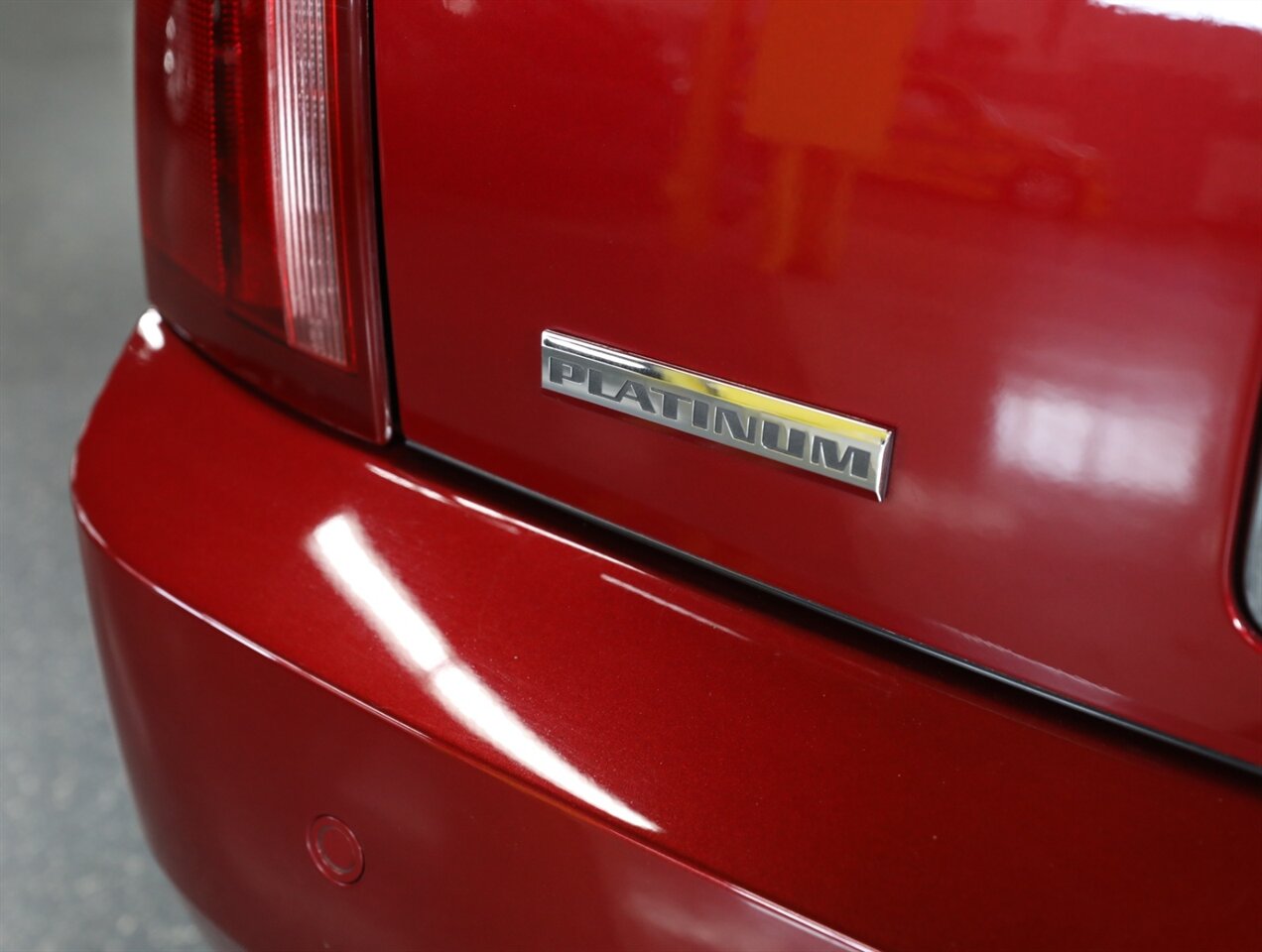 2008 Cadillac XLR Platinum Edition - Photo 12 - Addison, IL 60101