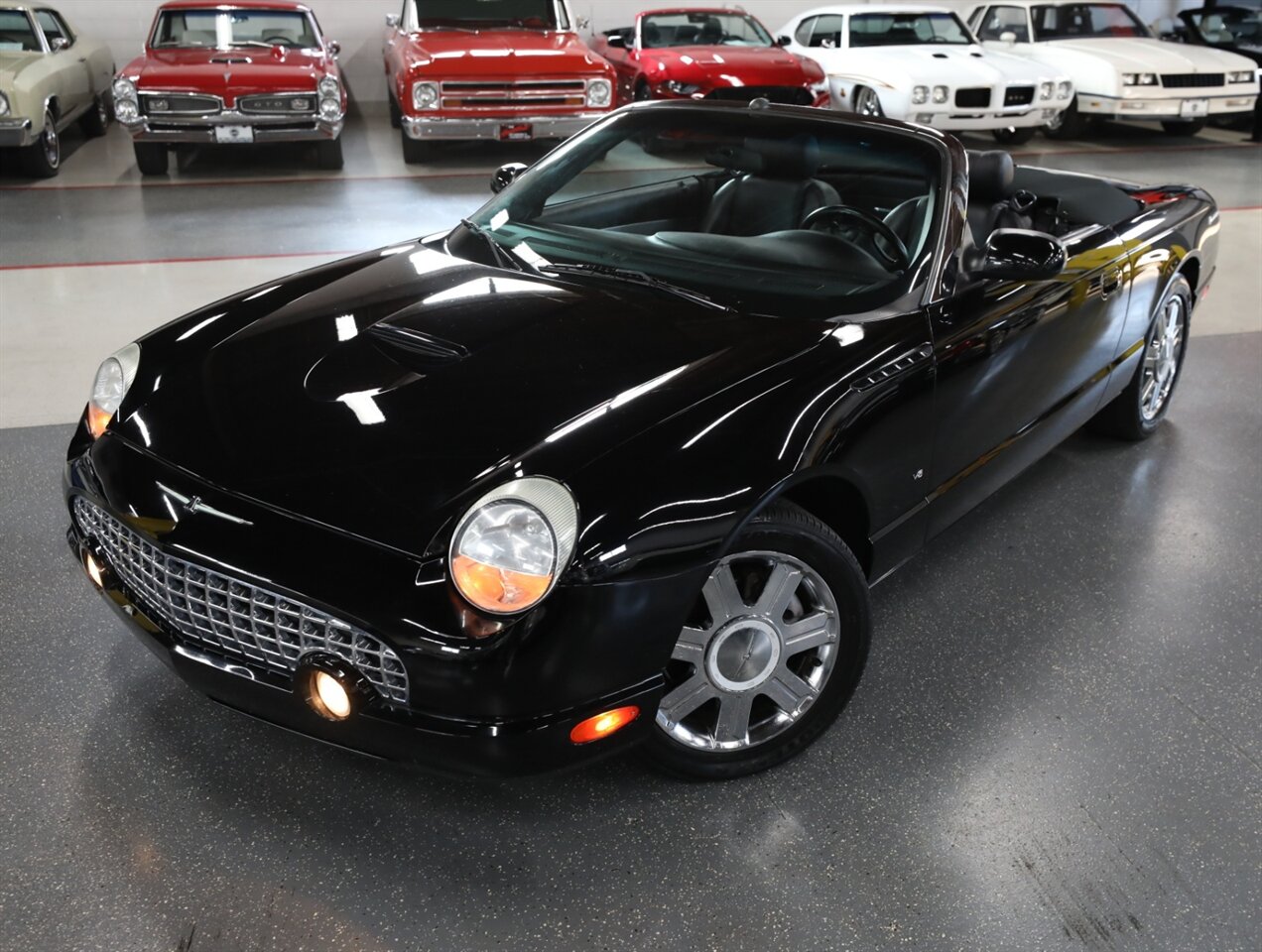 2004 Ford Thunderbird Deluxe - Photo 2 - Addison, IL 60101
