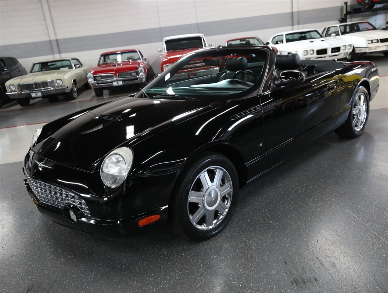 2004 Ford Thunderbird Deluxe - Photo 4 - Addison, IL 60101