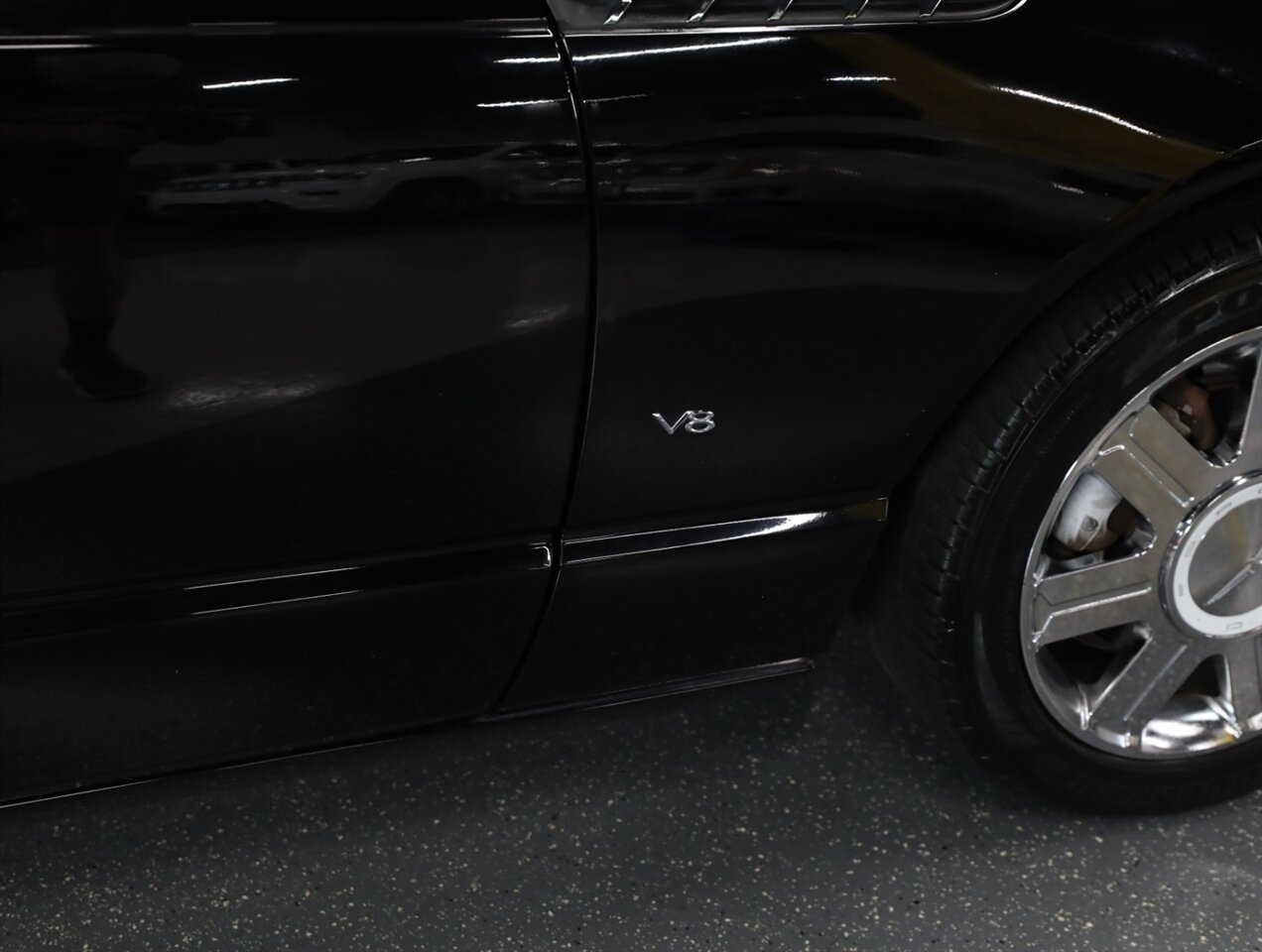 2004 Ford Thunderbird Deluxe - Photo 9 - Addison, IL 60101
