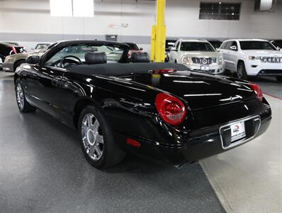 2004 Ford Thunderbird Deluxe - Photo 15 - Addison, IL 60101