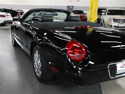 2004 Ford Thunderbird Deluxe - Photo 16 - Addison, IL 60101