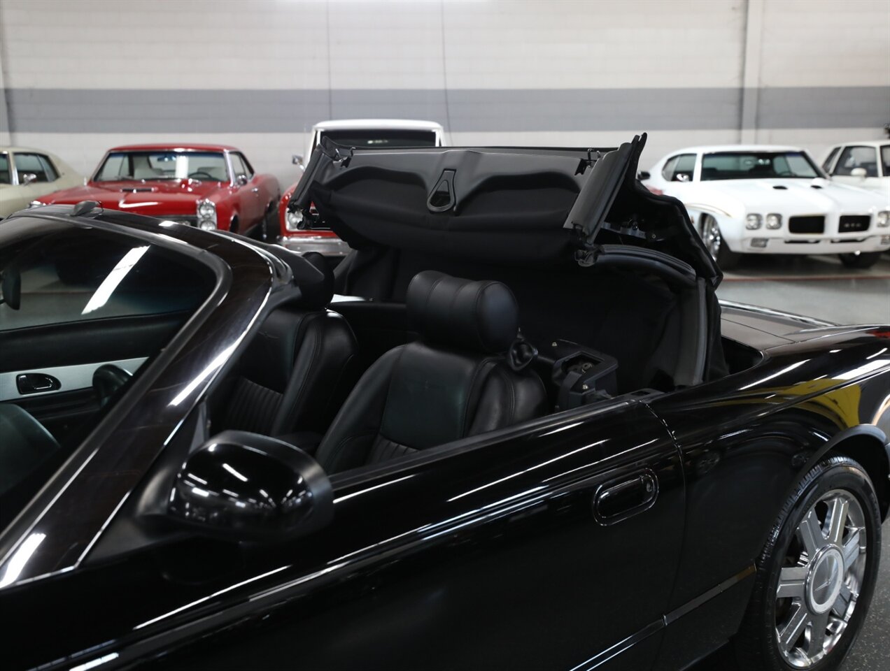 2004 Ford Thunderbird Deluxe - Photo 41 - Addison, IL 60101
