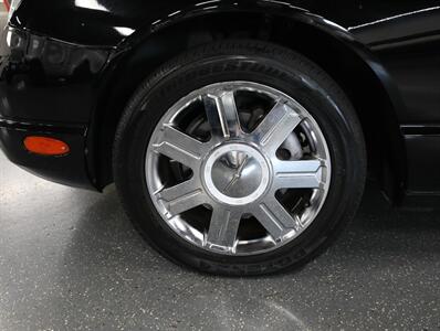 2004 Ford Thunderbird Deluxe - Photo 43 - Addison, IL 60101