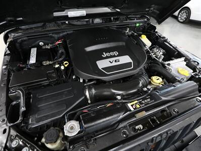 2017 Jeep Wrangler Winter Edition 4WD   - Photo 43 - Addison, IL 60101
