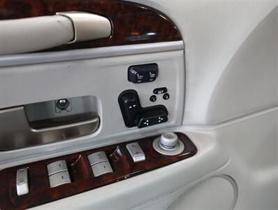 2011 Lincoln Town Car Signature Limited   - Photo 27 - Addison, IL 60101