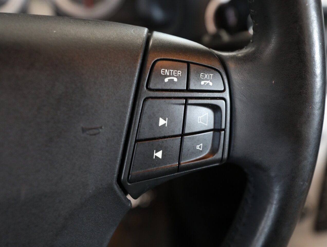 2012 Volvo C70 T5 Convertible - Photo 31 - Addison, IL 60101