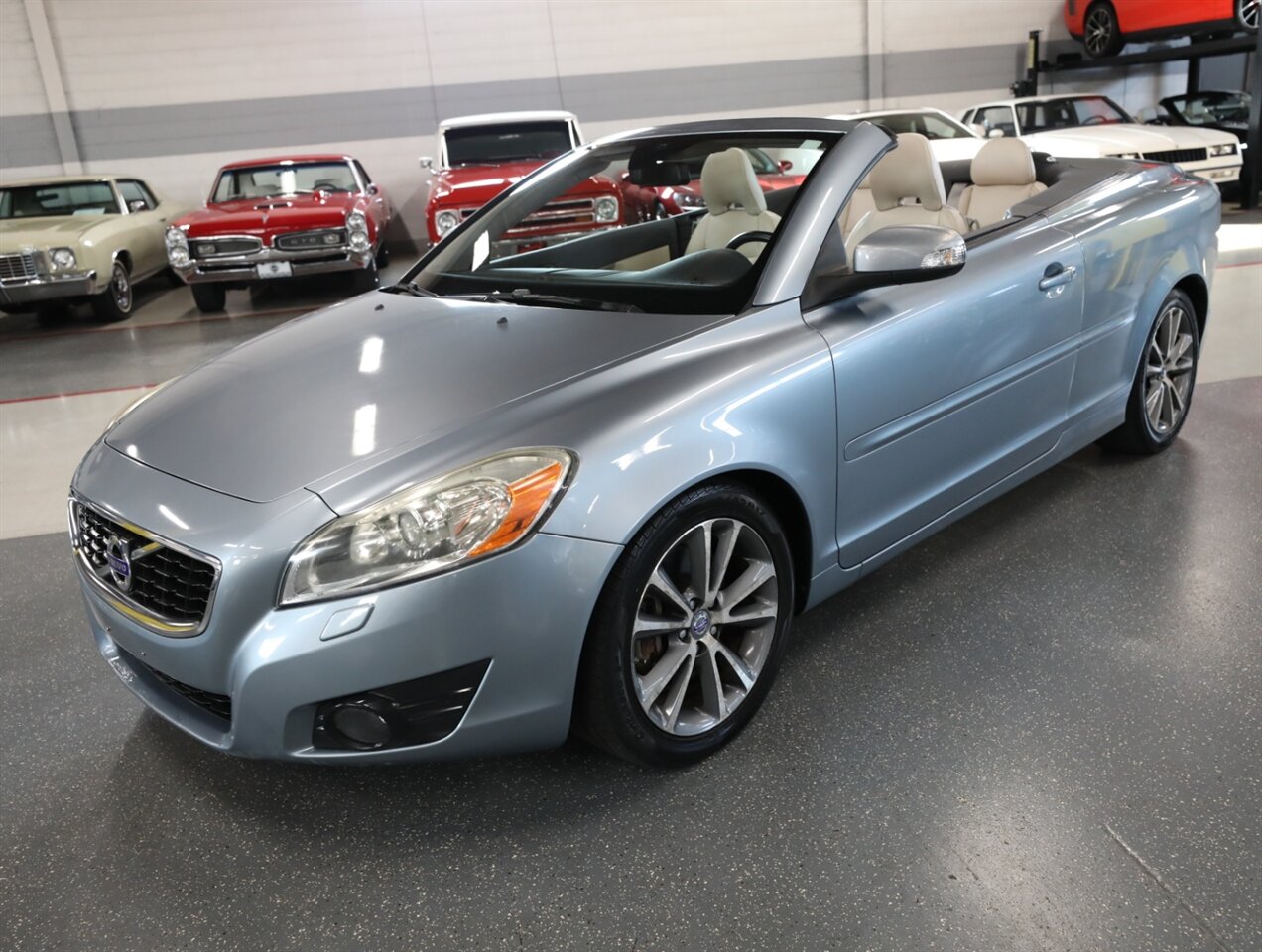 2012 Volvo C70 T5 Convertible - Photo 4 - Addison, IL 60101