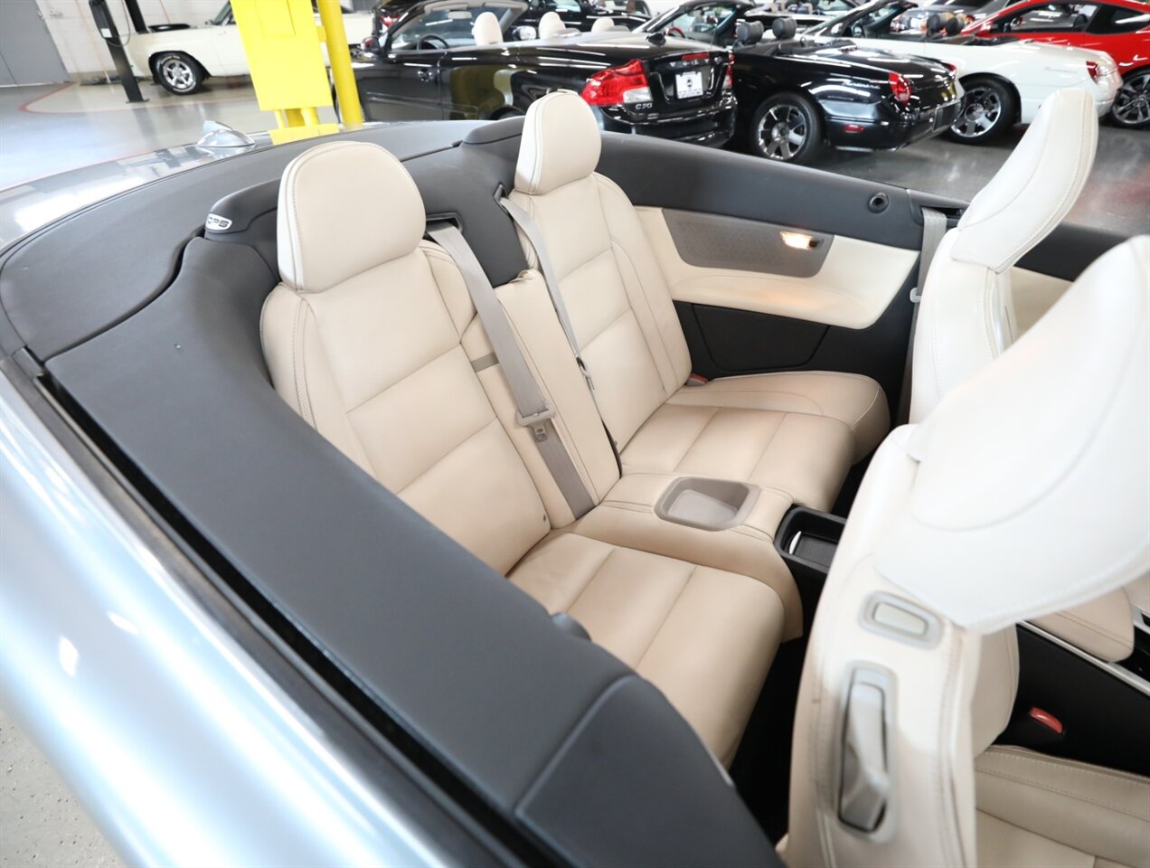 2012 Volvo C70 T5 Convertible - Photo 21 - Addison, IL 60101