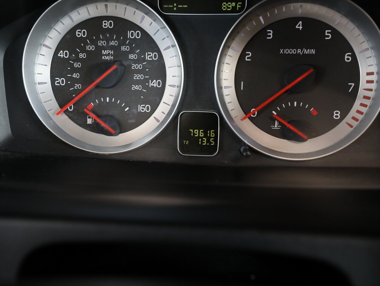 2012 Volvo C70 T5 Convertible - Photo 33 - Addison, IL 60101