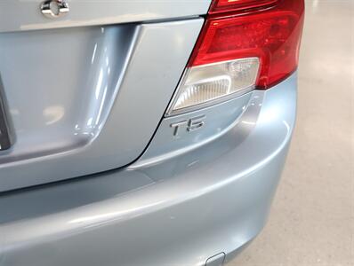 2012 Volvo C70 T5 Convertible - Photo 11 - Addison, IL 60101