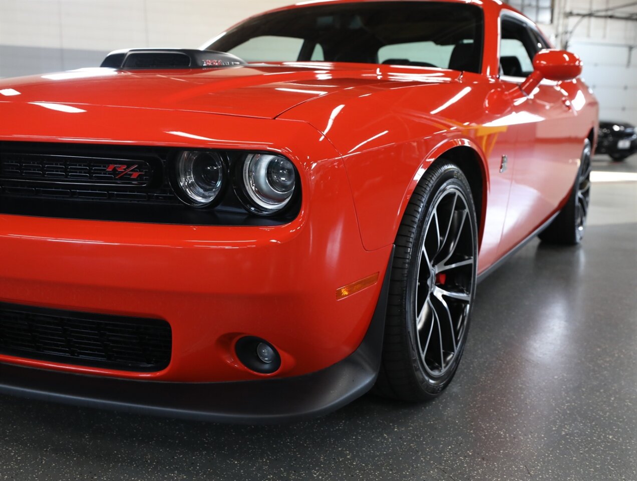 2018 Dodge Challenger 392 HEMI Scat Pack Shaker - Photo 5 - Addison, IL 60101