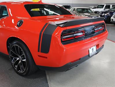 2018 Dodge Challenger 392 HEMI Scat Pack Shaker - Photo 19 - Addison, IL 60101