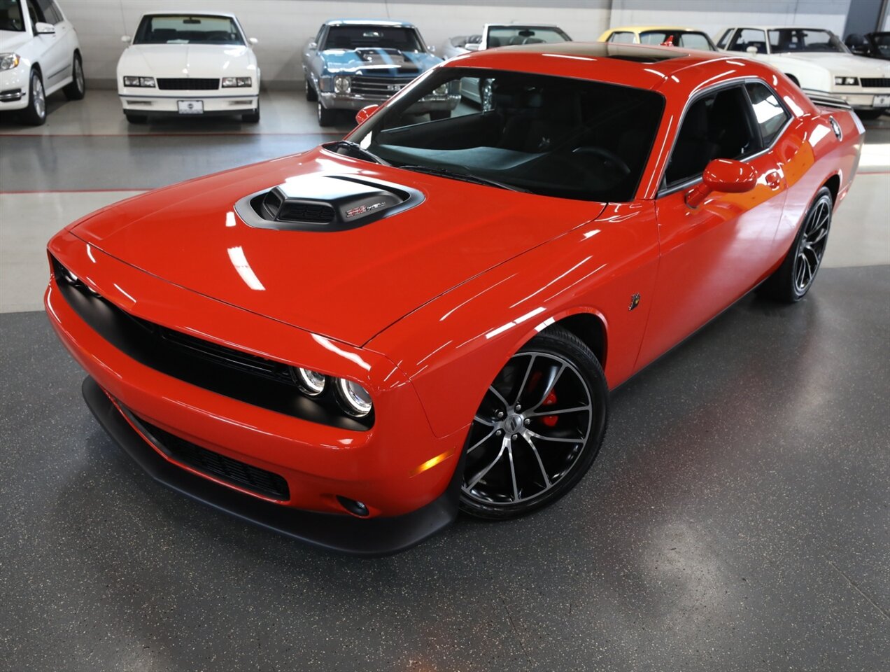 2018 Dodge Challenger 392 HEMI Scat Pack Shaker - Photo 2 - Addison, IL 60101