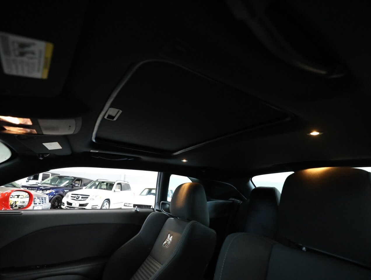 2018 Dodge Challenger 392 HEMI Scat Pack Shaker - Photo 34 - Addison, IL 60101