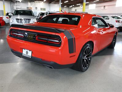 2018 Dodge Challenger 392 HEMI Scat Pack Shaker - Photo 15 - Addison, IL 60101