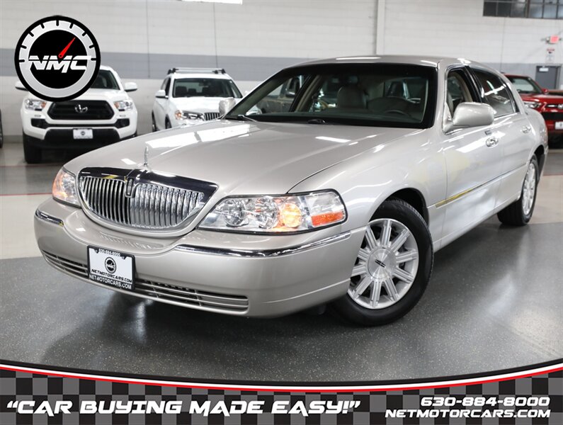 2010 Lincoln Town Car Signature Limited  