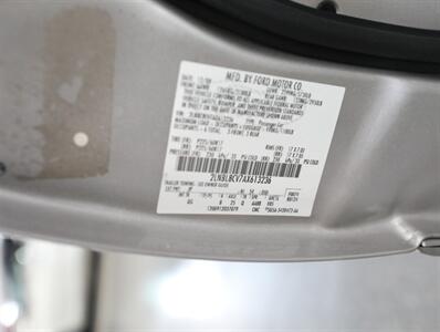 2010 Lincoln Town Car Signature Limited   - Photo 34 - Addison, IL 60101