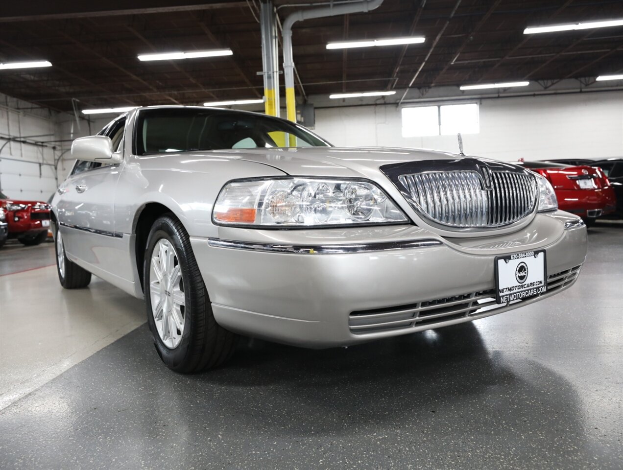 2010 Lincoln Town Car Signature Limited - Photo 43 - Addison, IL 60101
