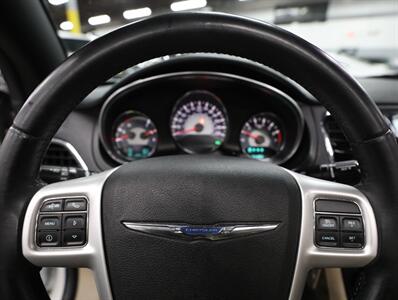 2013 Chrysler 200 Limited   - Photo 32 - Addison, IL 60101