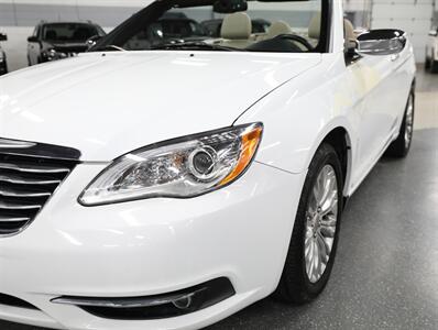 2013 Chrysler 200 Limited   - Photo 5 - Addison, IL 60101