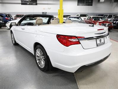 2013 Chrysler 200 Limited   - Photo 13 - Addison, IL 60101