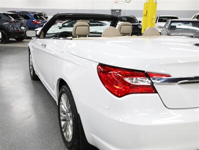 2013 Chrysler 200 Limited   - Photo 14 - Addison, IL 60101