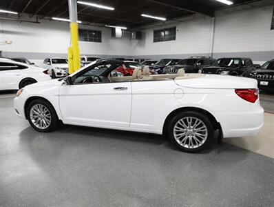 2013 Chrysler 200 Limited   - Photo 15 - Addison, IL 60101